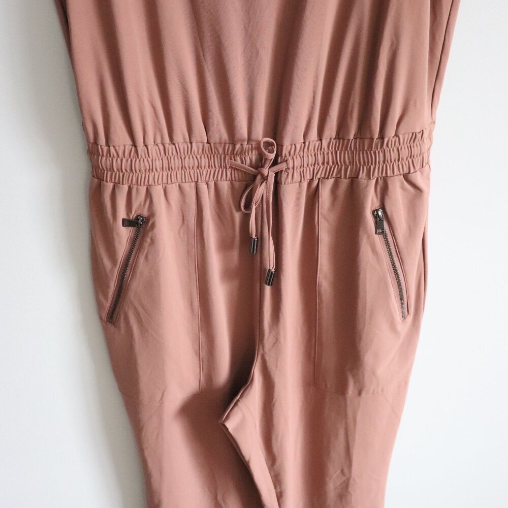 Camber & Grace Women's Sz M Dusty Pink Sleeveless Pocket Stretch Tank Jumpsuit - Picture 7 of 12